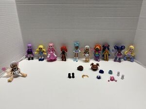 Royale High Dolls Figures Lot Of 11 Dolls & Extra Accessories Series 1&2 No Code